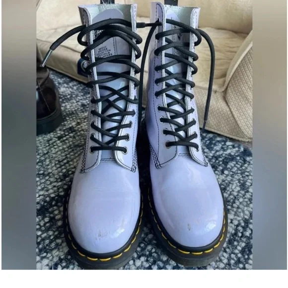 Lavender Marc Jacobs x Dr. Martens Boots - Picture 2 of 3